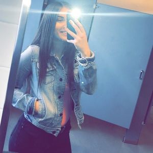 Meet your Posher, Avery